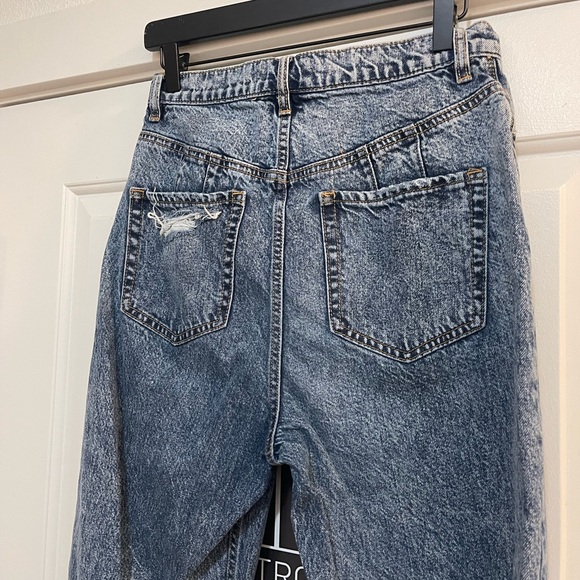 Free People x We The Free Curvy Georgine Mom Jean - Picture 8 of 10